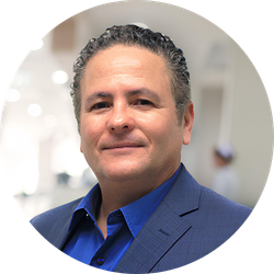 Dr. Carlos Sariol